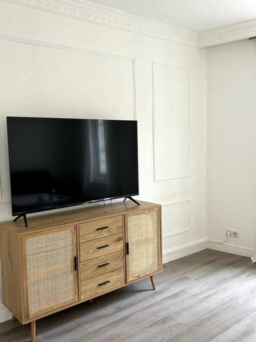 Le Petit Paris Compiegne Appartement Buitenkant foto