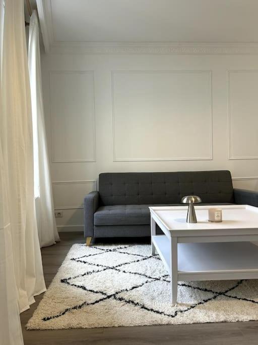 Le Petit Paris Compiegne Appartement Buitenkant foto